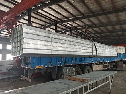 内蒙用户采购津双达彩钢雨水管