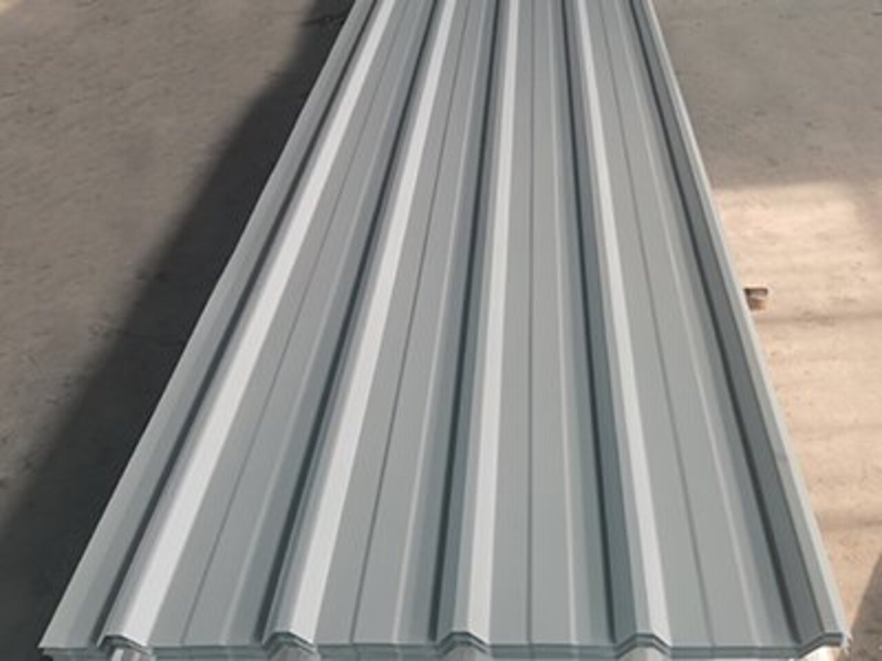 <b>YX25-205-820型彩钢瓦</b>