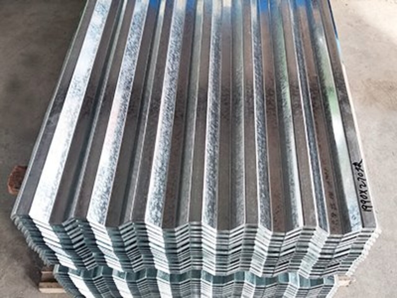 <b>YX35-125-750开口型楼承板</b>